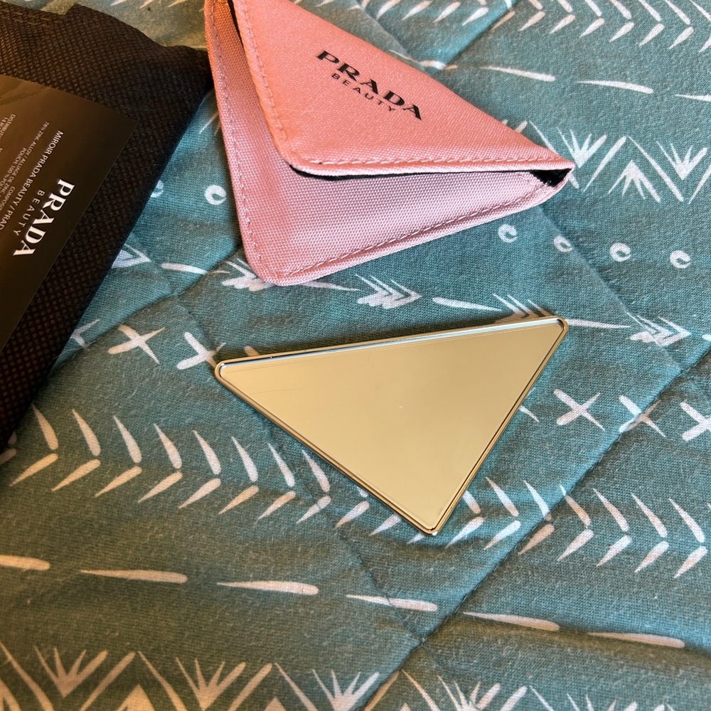 Prada Beauty Pink Triangular Compact Mirror - Picture 3 of 4